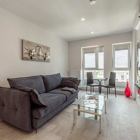 Fancy Penthouse Studio With Lakeview W10 Букурещ Екстериор снимка