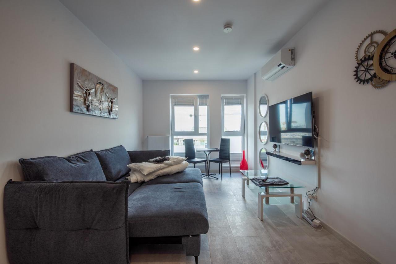 Fancy Penthouse Studio With Lakeview W10 Букурещ Екстериор снимка