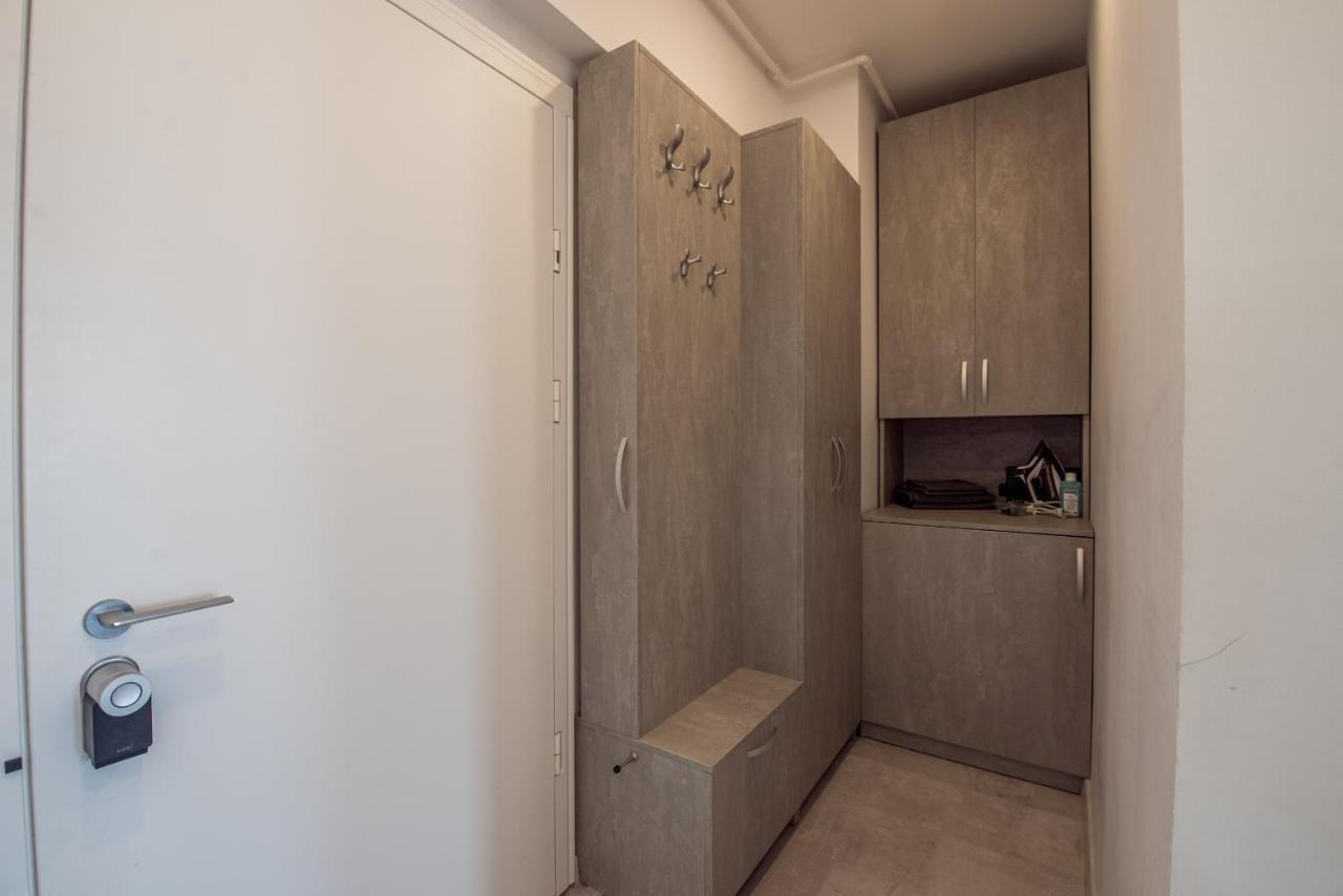 Fancy Penthouse Studio With Lakeview W10 Букурещ Екстериор снимка